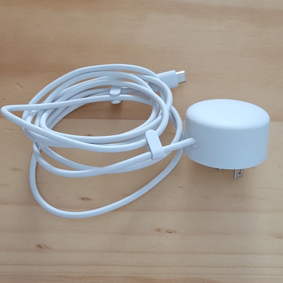 Google Home - Picture 3 of 3